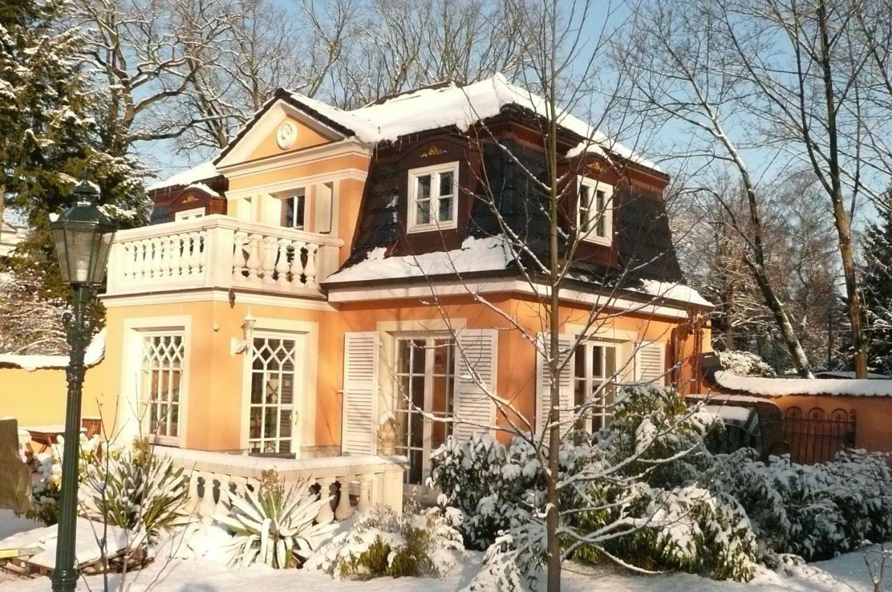 Yacht- , Und Reisemobilhafen "Historisches Faehrhaus" Wendenschloss Berlin Exteriör bild